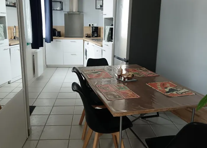 Appartement 100 Metres De La Mer